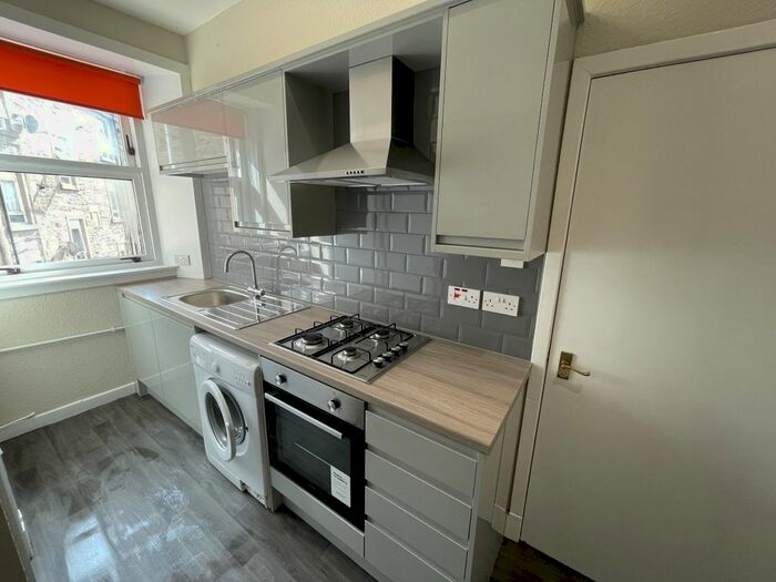 2 Bedroom Flat To Rent In Peddie Street, Dundee, DD1