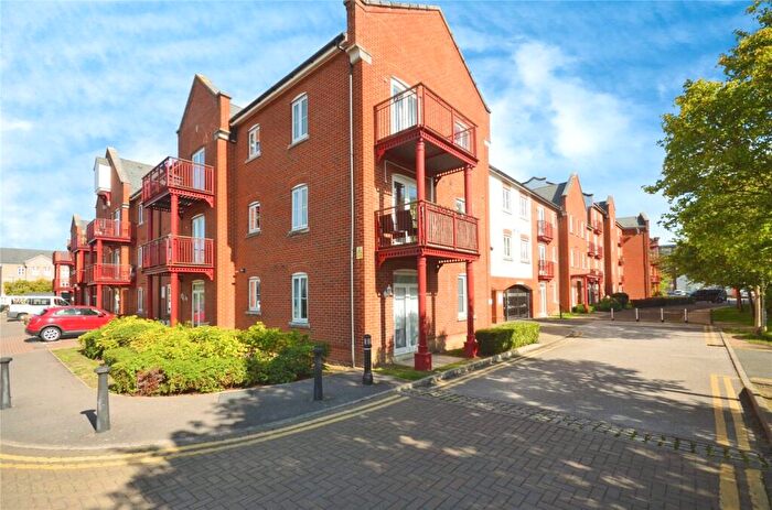1 Bedroom Apartment For Sale In Coxhill Way, Aylesbury, HP21