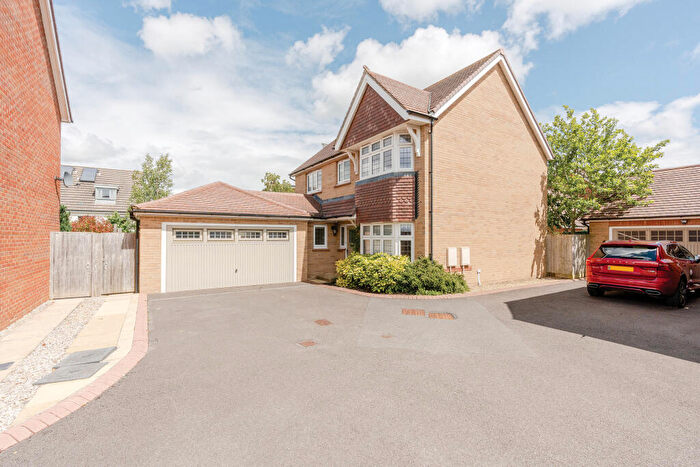 4 Bedroom Detached House For Sale In Great Clover Leaze, Cheswick Village, Bristol, BS16