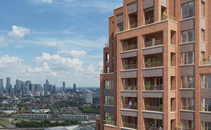 2 Bedroom Flat For Sale In Ilderton Road, London, SE15