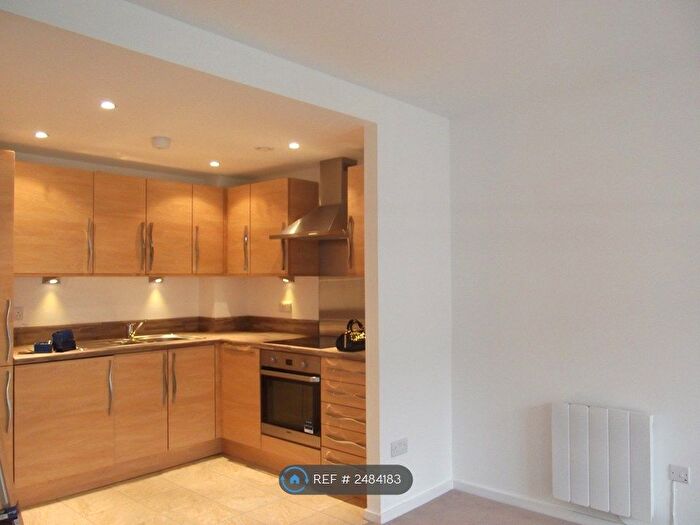 1 Bedroom Flat To Rent In Minerva Street, Glasgow, G3