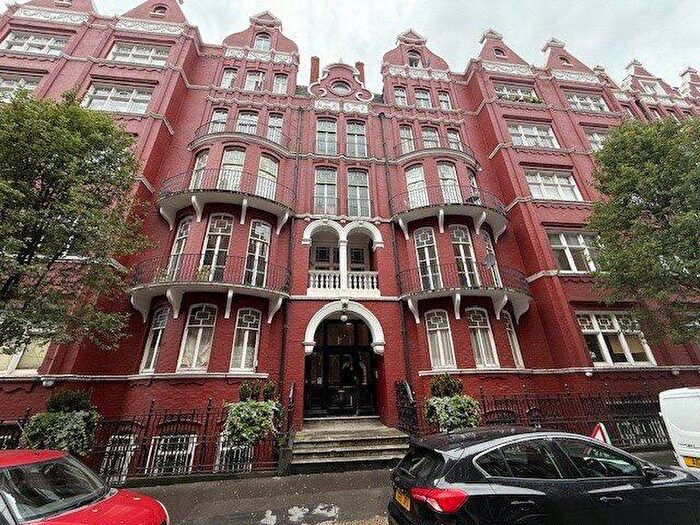 6 Bedroom Apartment To Rent In Hyde Park Mansions, Cabbell Street, London, NW1
