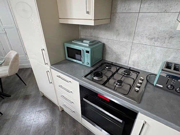 2 Bedroom Flat To Rent In Church Road, Crystal Palace, SE19