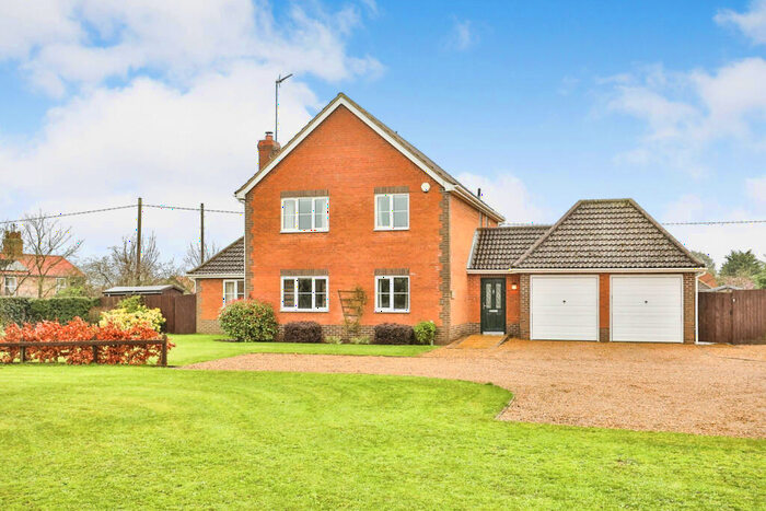 4 Bedroom Detached House For Sale In St Marys Meadow, Pentney, King's Lynn, PE32