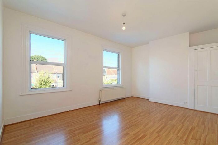 1 Bedroom Flat To Rent In Albert Road, Mitcham, CR4