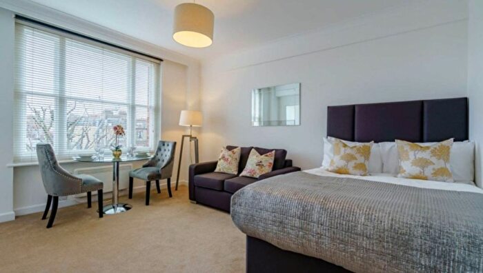 1 Bedroom Studio To Rent In Hill Street, London, W1J