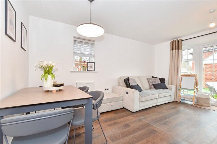 2 Bedroom Semi-Detached House For Sale In Tulip Drive, Ashford, Kent, TN24