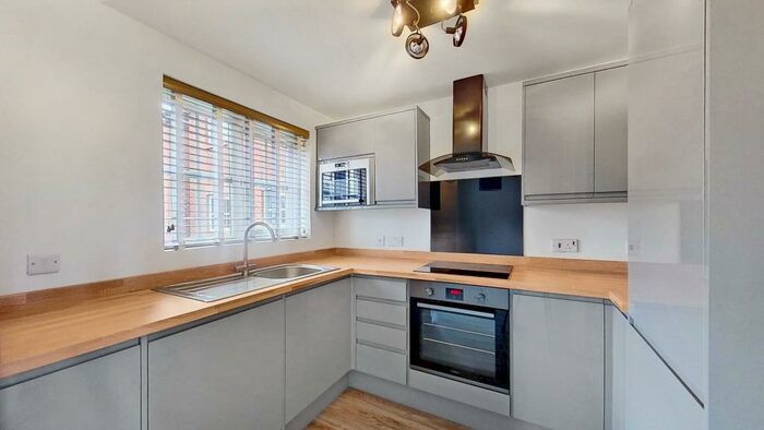 2 Bedroom Apartment To Rent In Hendeley Court, Burton-On-Trent, Staffordshire, DE14