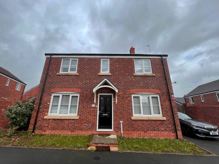 4 Bedroom Property To Rent In Oxlip Close, Rugby, CV23