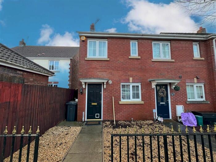 2 Bedroom Property To Rent In Y Llanerch, Pontlliw, Swansea, SA4