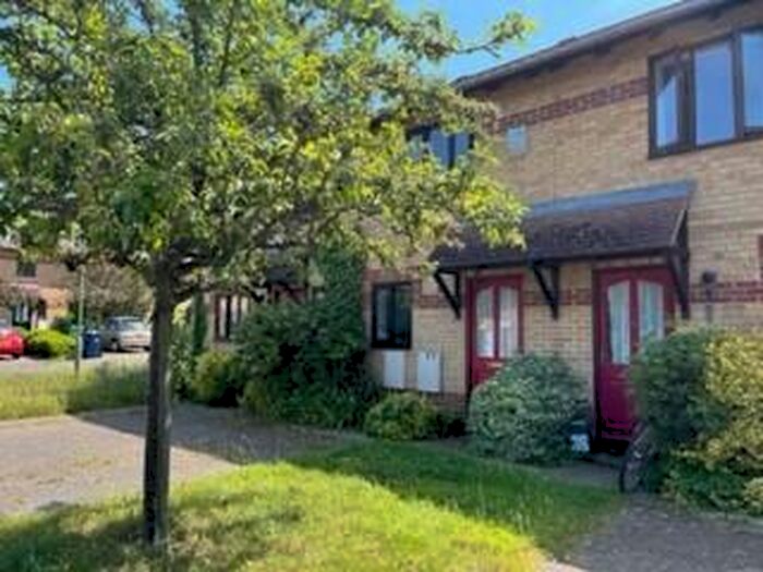 2 Bedroom House To Rent In Ablett Close, Oxford, OX4