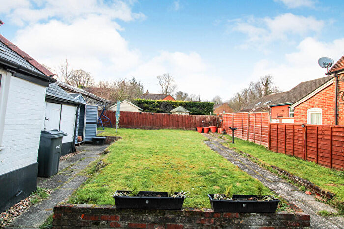 1 Bedroom Flat To Rent In High Street, Amesbury, SP4