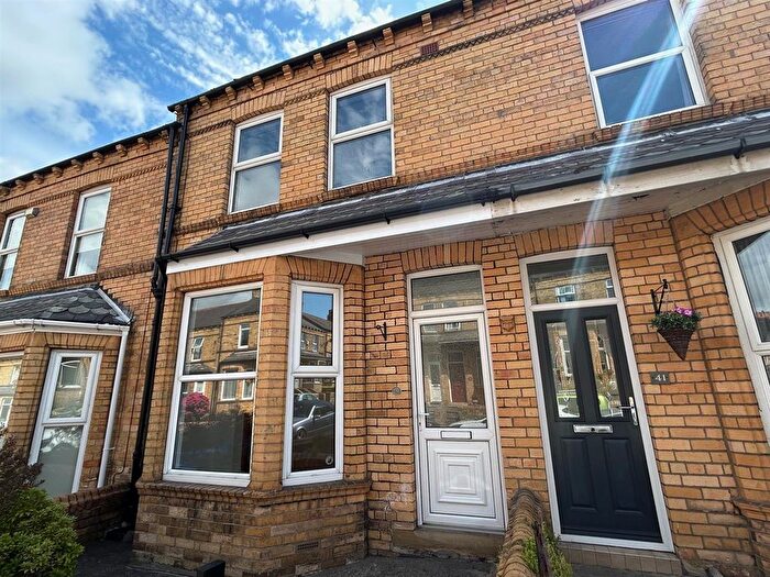 2 Bedroom Terraced House For Sale In Mayville Avenue, Scarborough, YO12