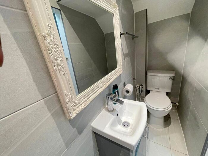 4 Bedroom Terraced House To Rent In Fortescue Road, Edgware, HA8