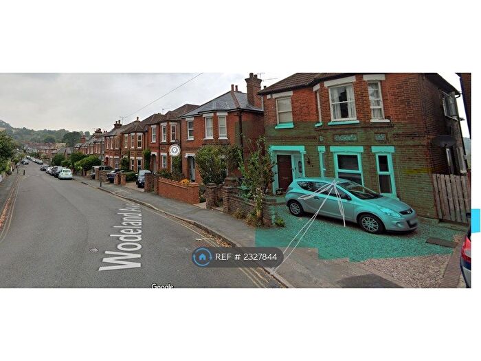 2 Bedroom Maisonette To Rent In Guildford, Guildford, GU2