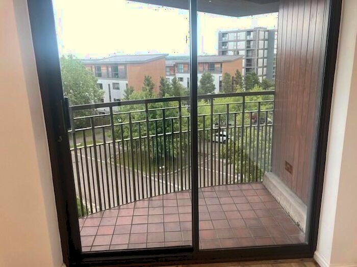2 Bedroom Property To Rent In Milton Keynes, MK9