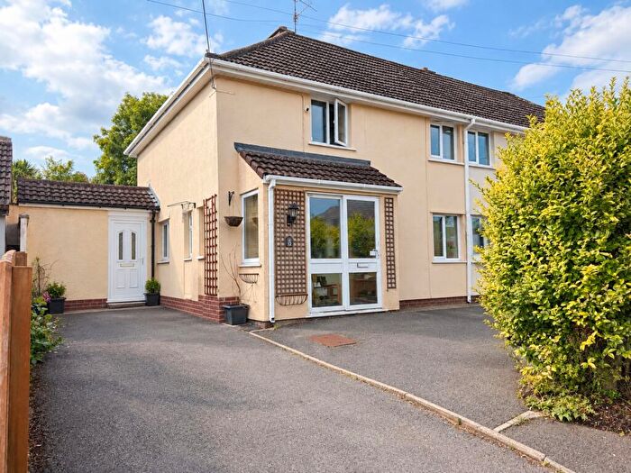 3 Bedroom Semi-Detached House For Sale In Westfield Close, Backwell, North Somerset, BS48