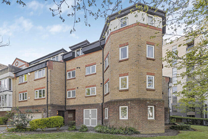 2 Bedroom Apartment For Sale In Park Hill Road, Croydon, CR0