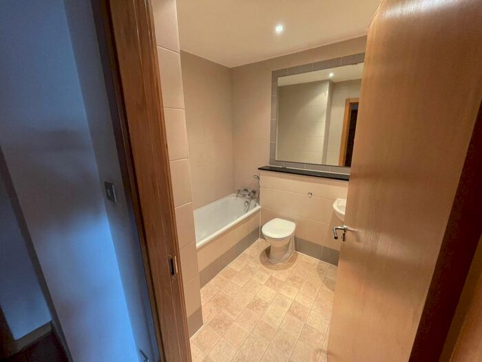 2 Bedroom Apartment To Rent In Dock Road, Birkenhead, CH41