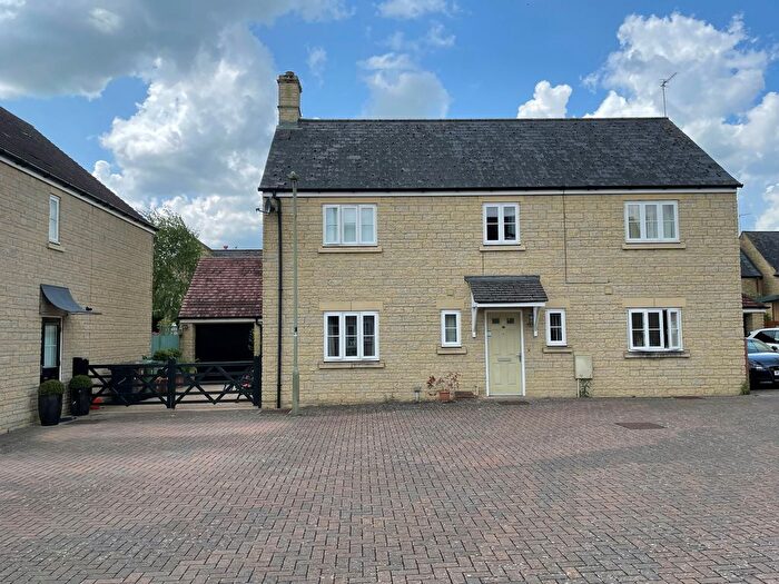 4 Bedroom Detached House To Rent In Charlotte Close, Shrivenham, SN6
