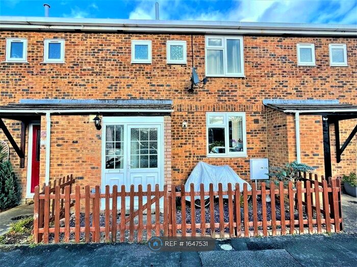 3 Bedroom Terraced House To Rent In Newport Close, Kidlington, OX5