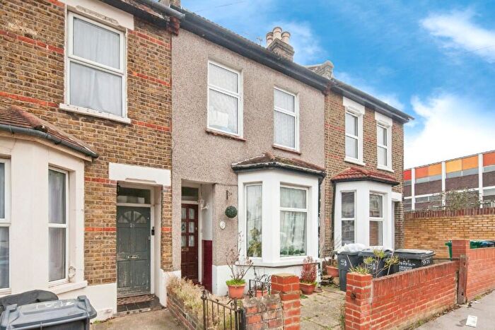 2 Bedroom Terraced House For Sale In Denmark Road, London, SE25