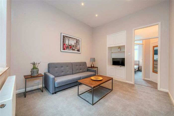 1 Bedroom Flat To Rent In Portobello Road, London, W10