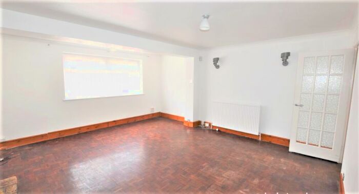 4 Bedroom Detached House To Rent In Westmeade Close Rosedale, Waltham Cross, Hertfordshire, EN7