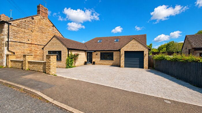 5 Bedroom Chalet For Sale In Eastgate, Deeping St James, PE6