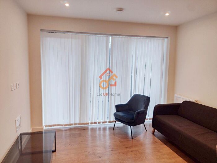 2 Bedroom Flat To Rent In Alington House, Mary Neuner Road, London, N8