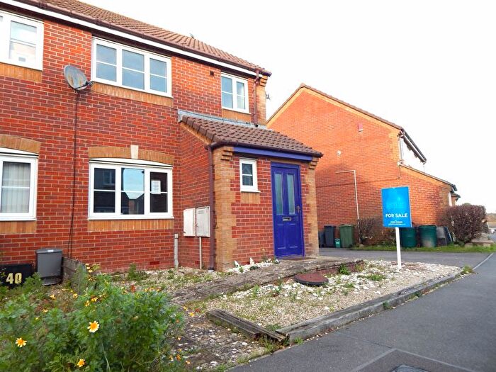 3 Bedroom Semi Detached House For Sale In Seaview Road, Cowes, PO31