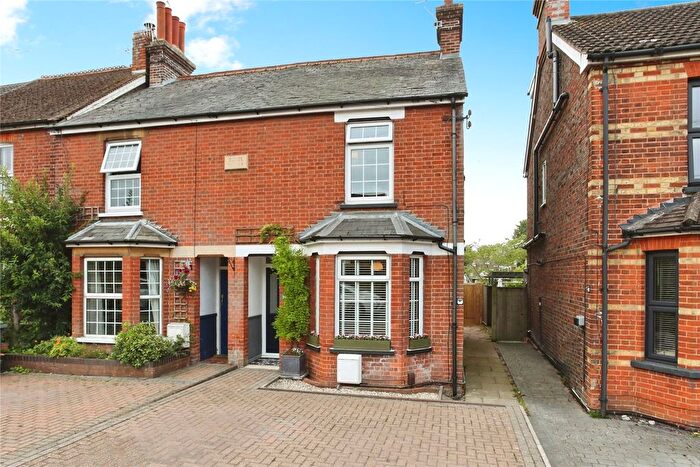 3 Bedroom Semi-Detached House For Sale In Tonbridge Road, Hildenborough, Tonbridge, Kent, TN11