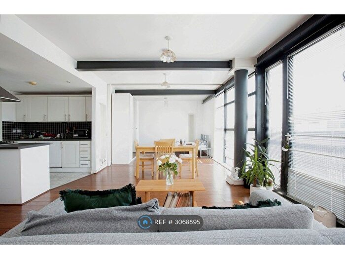 3 Bedroom Flat To Rent In Channelsea Road, London, E15