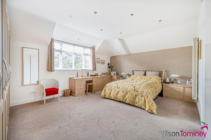 5 Bedroom Detached House For Sale In Broadmeadow Road, Weymouth, DT4