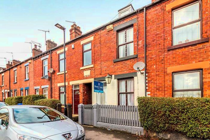 3 Bedroom House To Rent In Taplin Road, Sheffield, S6