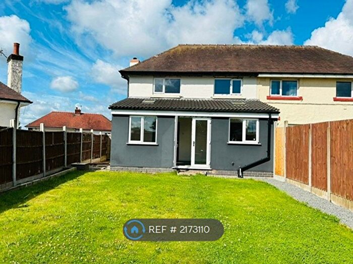 3 Bedroom Semi-Detached House To Rent In Upton Road, Kidderminster, DY10