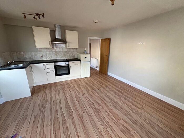 1 Bedroom Flat To Rent In Carlton Road, Polygon, Southampton, SO15