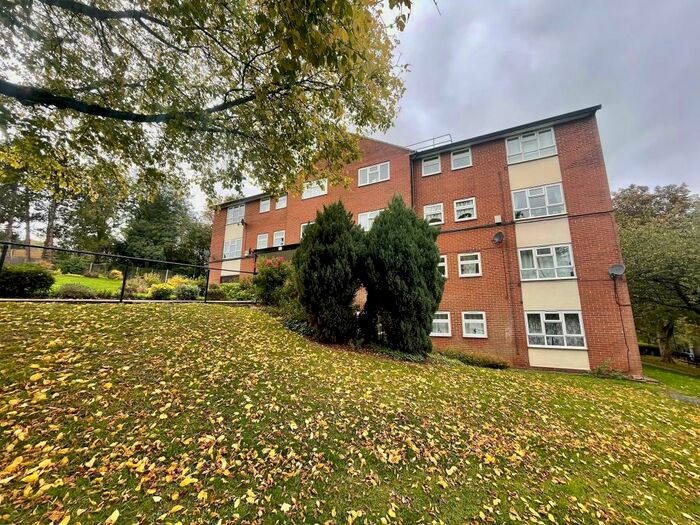 2 Bedroom Apartment To Rent In St Clares Close, Littleover, DE22