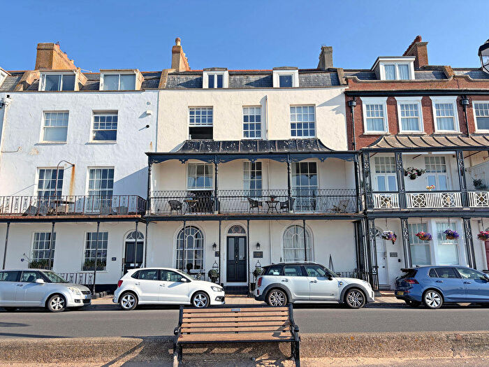1 Bedroom Flat To Rent In The Esplanade, Sidmouth, EX10