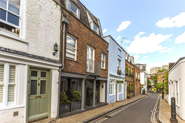 3 Bedroom Terraced House To Rent In Perrins Lane, Hampstead, London, NW3