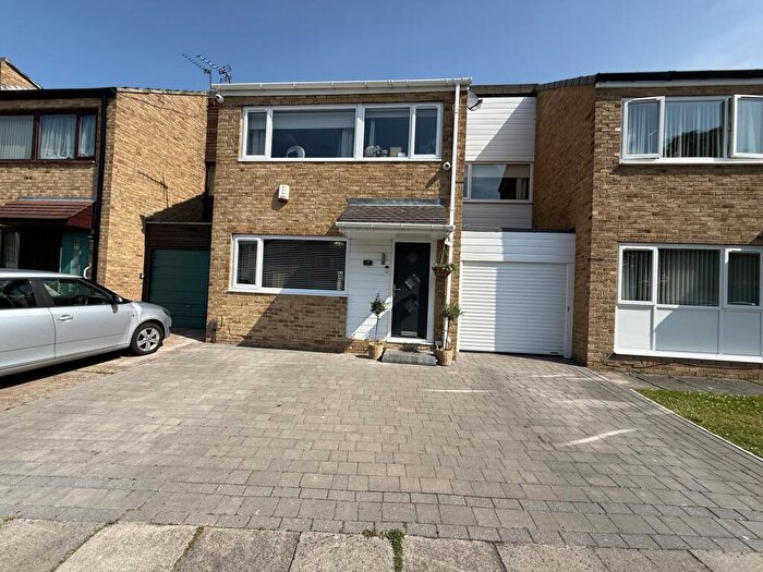 5 Bedroom Terraced House For Sale In Lanercost Park, Cramlington, Northumberland, NE23