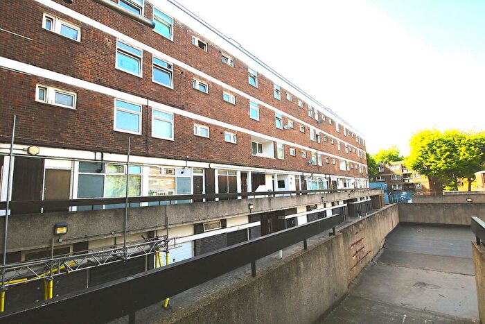 3 Bedroom Flat To Rent In Old Market Square, London, E2