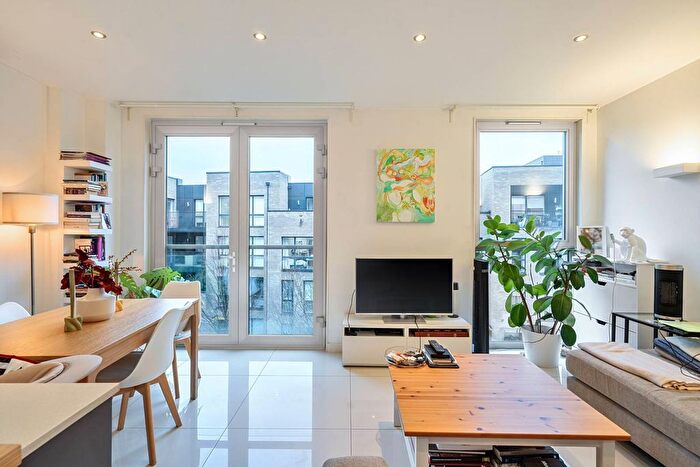 2 Bedroom Flat For Sale In Haven Way, Bermondsey, London, SE1