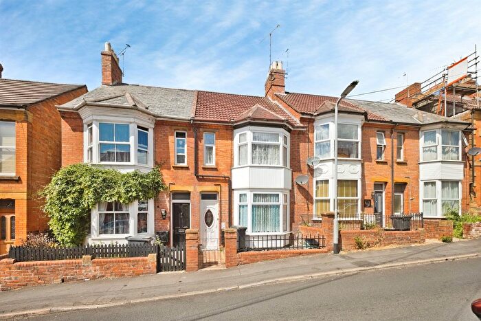 3 Bedroom Semi-Detached House For Sale In Orchard Street, Yeovil, BA20