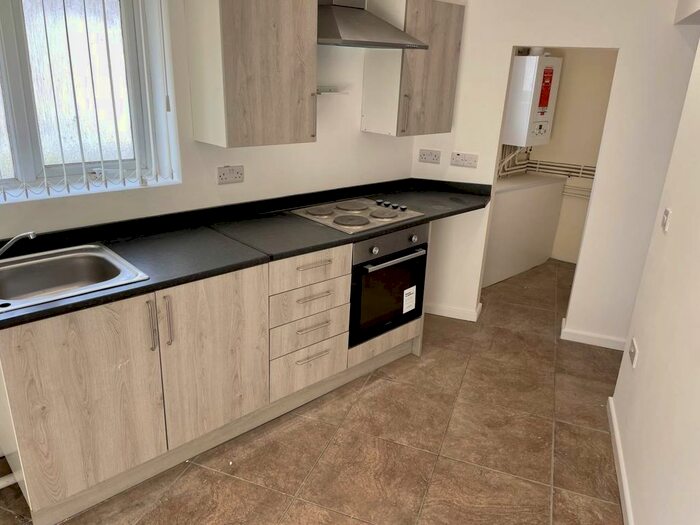 2 Bedroom Property To Rent In Middleton Street, St Thomas, Swansea, SA1