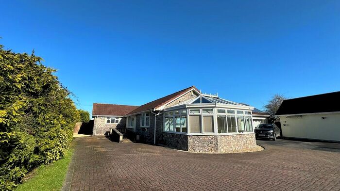 3 Bedroom Semi-Detached Bungalow To Rent In Banwell, BS29