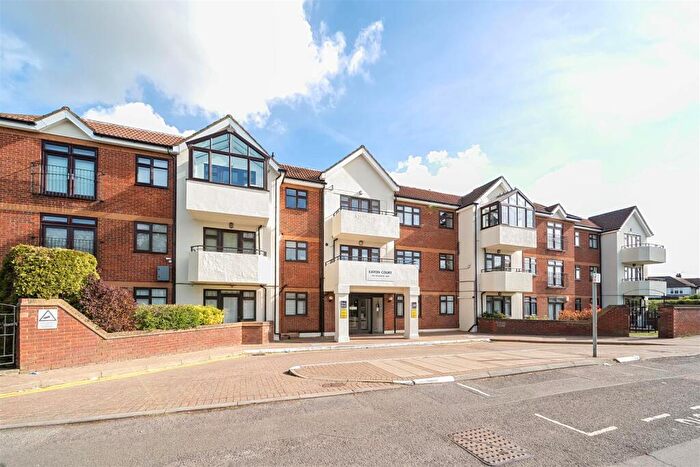 1 Bedroom Apartment For Sale In Edgware Way, Edgware, HA8