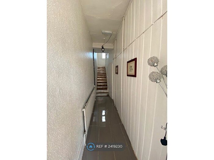 1 Bedroom Flat To Rent In Blackstock Road, London, N5