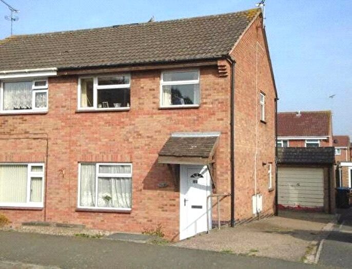 3 Bedroom Semi Detached House To Rent In Spinney Drive, Barlestone, Nuneaton, Leicestershire, CV13