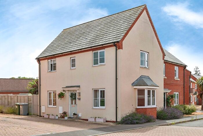3 Bedroom Semi Detached House For Sale In Peabody Road, Aylsham, Norwich, NR11